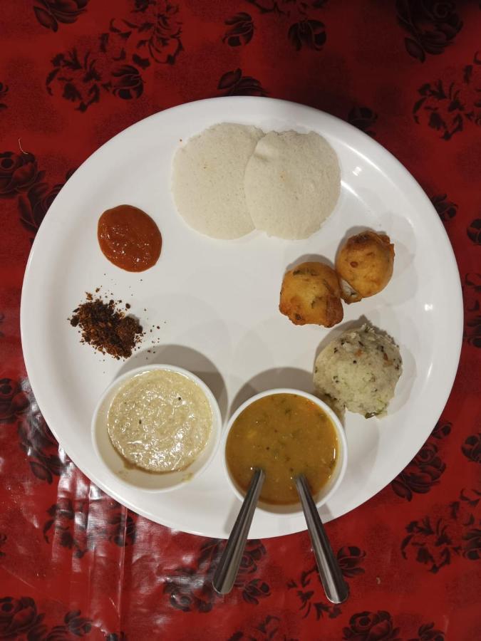 Alexa Home Stay Tirupati Kültér fotó